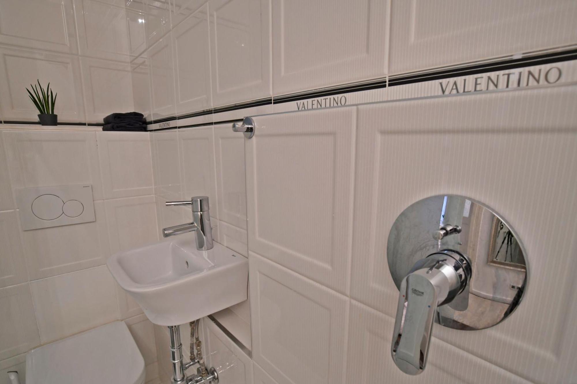 Ferienwohnung Luxuryflat Near Centre On118 Sqm, 3Br,2Bth,8Bed,Ac Budapest Exterior foto