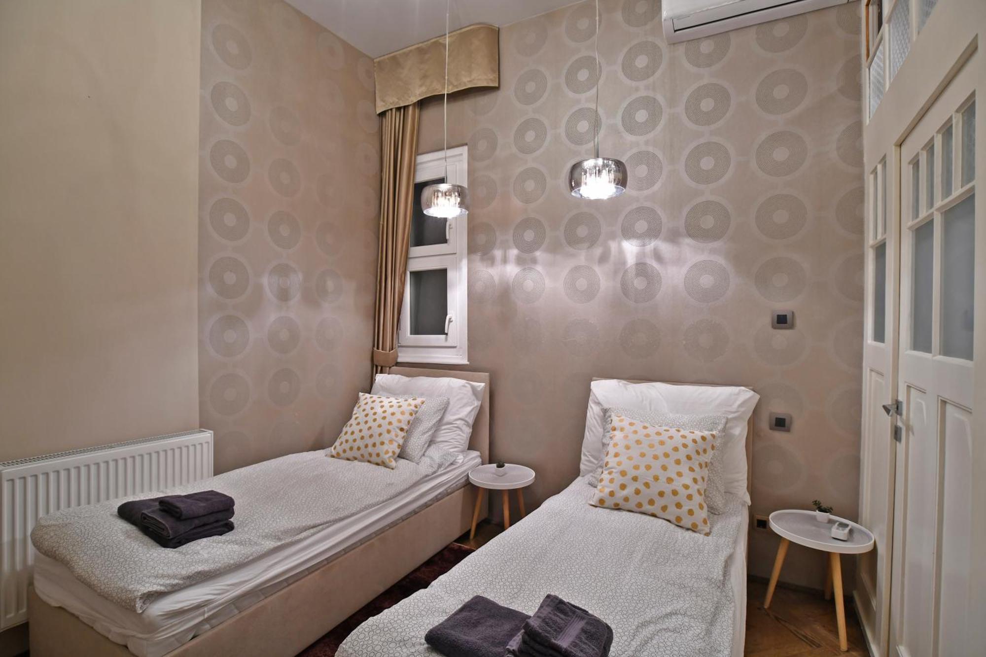 Ferienwohnung Luxuryflat Near Centre On118 Sqm, 3Br,2Bth,8Bed,Ac Budapest Exterior foto